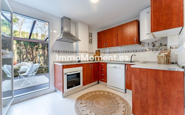 Wiederverkauf - Wohnung - Estepona  - Estepona Centro