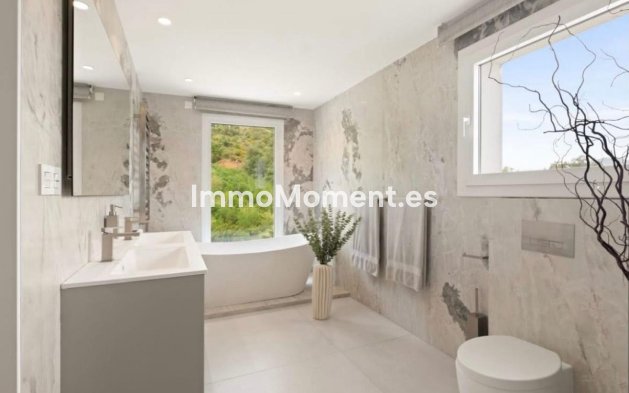 Resale - Detached villa - Marbella - La Mairena