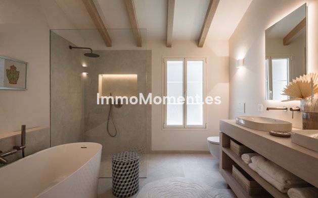 Resale - Detached villa - Marbella - Guadalmina Alta