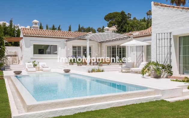 Resale - Detached villa - Marbella - Guadalmina Alta