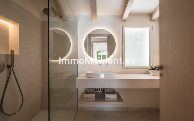 Resale - Detached villa - Marbella - Guadalmina Alta