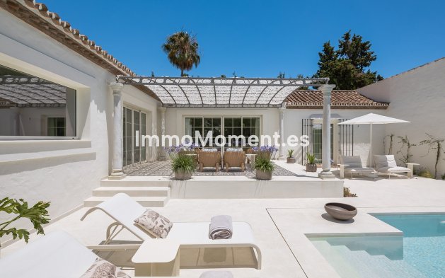 Resale - Detached villa - Marbella - Guadalmina Alta