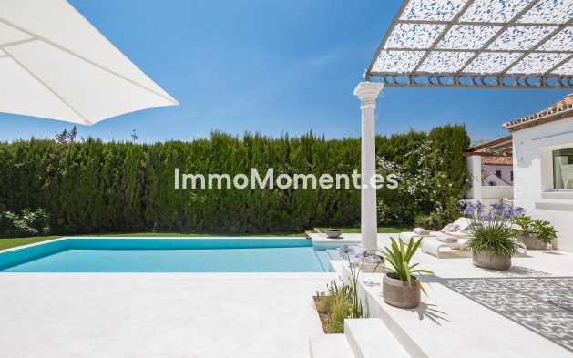 Resale - Detached villa - Marbella - Guadalmina Alta