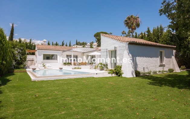 Resale - Detached villa - Marbella - Guadalmina Alta