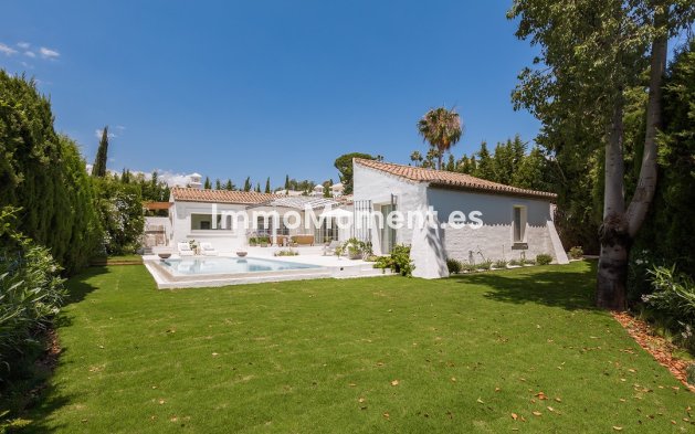 Resale - Detached villa - Marbella - Guadalmina Alta