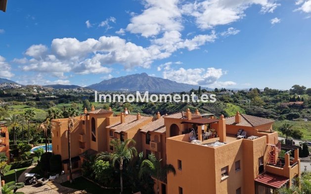 Resale - Apartment - Benahavís - Benahavís Centro