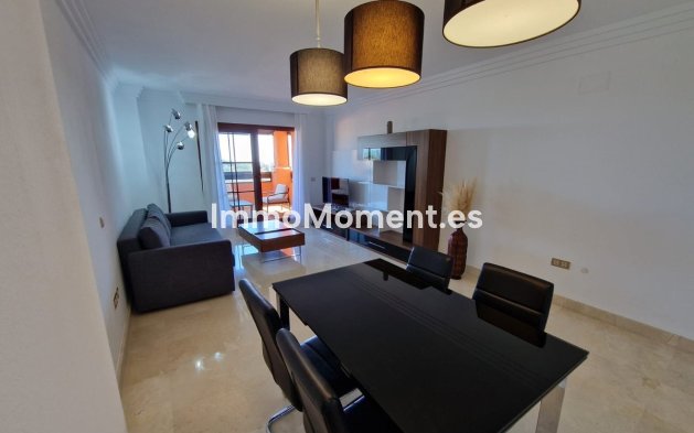 Resale - Apartment - Benahavís - Benahavís Centro