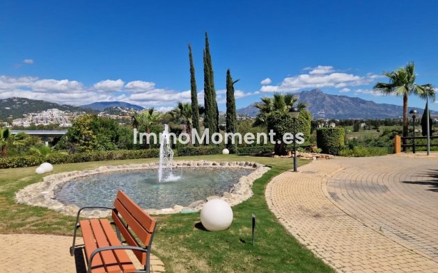 Resale - Apartment - Benahavís - Benahavís Centro