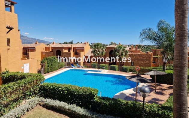 Resale - Apartment - Benahavís - Benahavís Centro