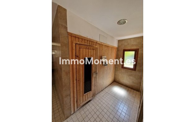 Resale - Apartment - Benahavís - Benahavís Centro