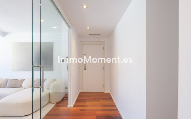 Resale - Apartment - Málaga - Centro Histórico