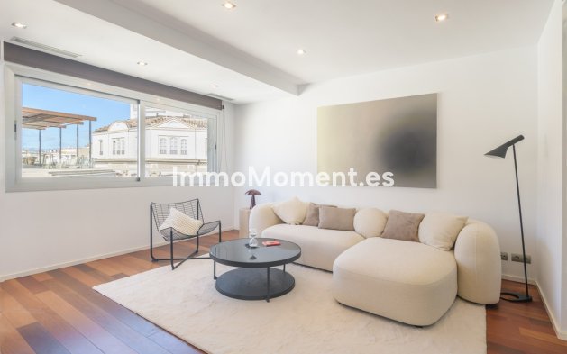 Resale - Apartment - Málaga - Centro Histórico