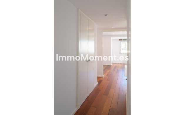 Resale - Apartment - Málaga - Centro Histórico