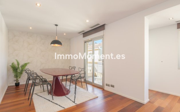 Resale - Apartment - Málaga - Centro Histórico