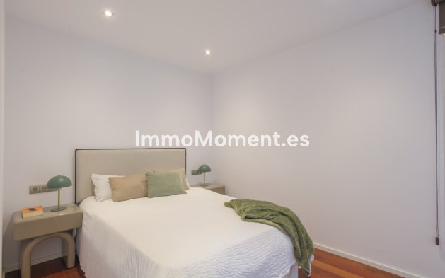 Resale - Apartment - Málaga - Centro Histórico