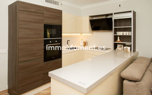 Wiederverkauf - Wohnung - Marbella - Elviria