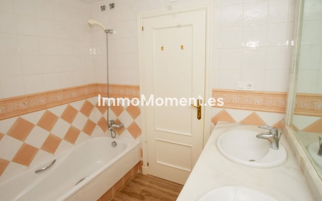 Wiederverkauf - Wohnung - Marbella - Elviria