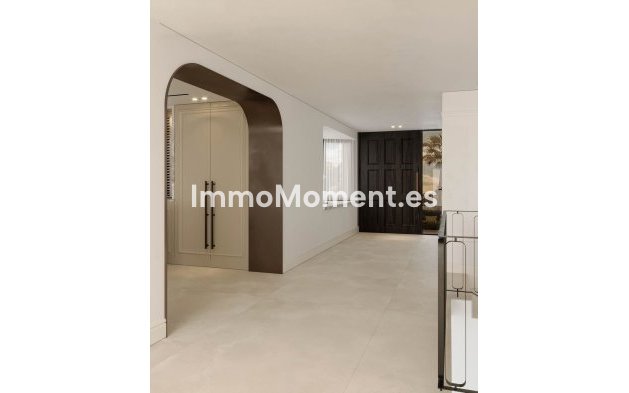 Wiederverkauf - Freistehende Villa - Marbella - Nueva Andalucía