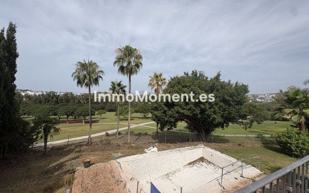 Wiederverkauf - Freistehende Villa - Marbella - Nueva Andalucía
