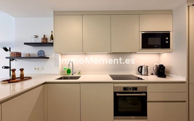Wiederverkauf - Wohnung - Marbella - Elviria