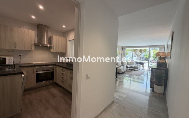 Resale - Apartment - Estepona - Estepona Centro