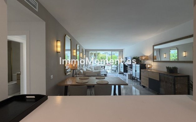 Resale - Apartment - Estepona - Estepona Centro