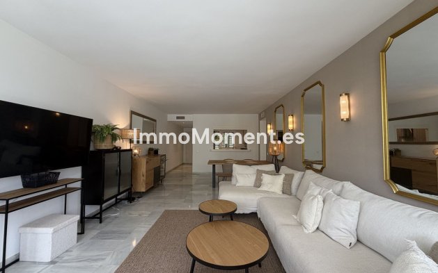 Resale - Apartment - Estepona - Estepona Centro