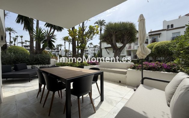 Resale - Apartment - Estepona - Estepona Centro