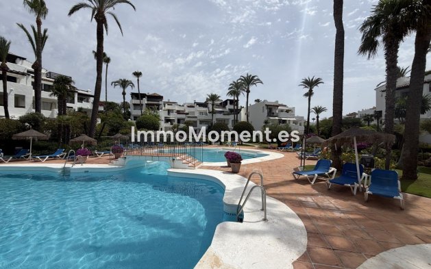 Resale - Apartment - Estepona - Estepona Centro