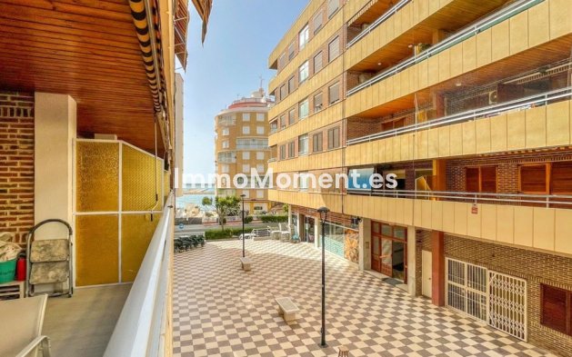 Revente - Appartement - Torrevieja - Torrevieja Centro