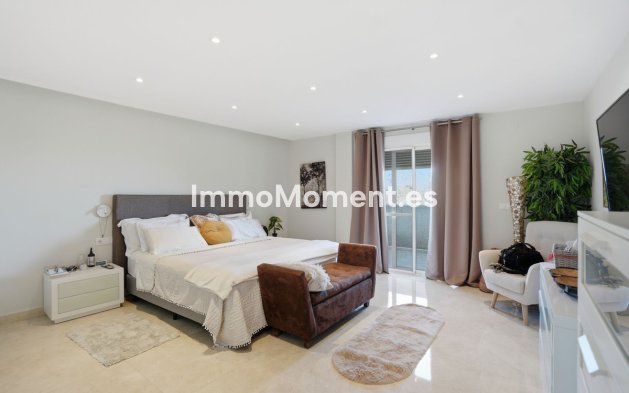 Resale - Detached villa - Benalmadena - Benalmadena Centro