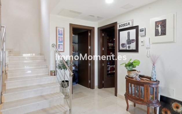 Resale - Detached villa - Benalmadena - Benalmadena Centro