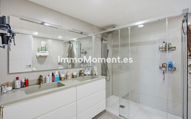Resale - Detached villa - Benalmadena - Benalmadena Centro