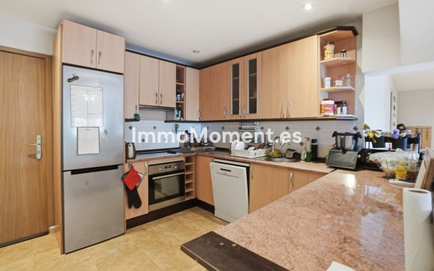 Resale - Detached villa - Benalmadena - Benalmadena Centro