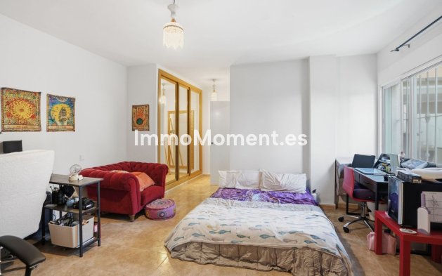 Resale - Detached villa - Benalmadena - Benalmadena Centro