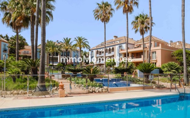 Wiederverkauf - Wohnung - Casares - Casares Centro