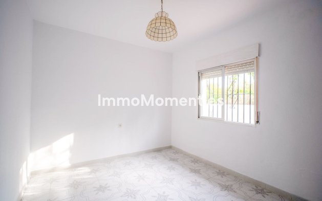 Resale - Country house - Inland  - Alhaurín el Grande Centro