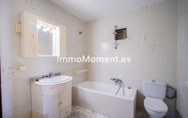 Resale - Country house - Inland  - Alhaurín el Grande Centro