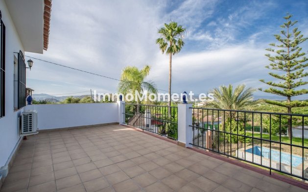 Resale - Country house - Inland  - Alhaurín el Grande Centro