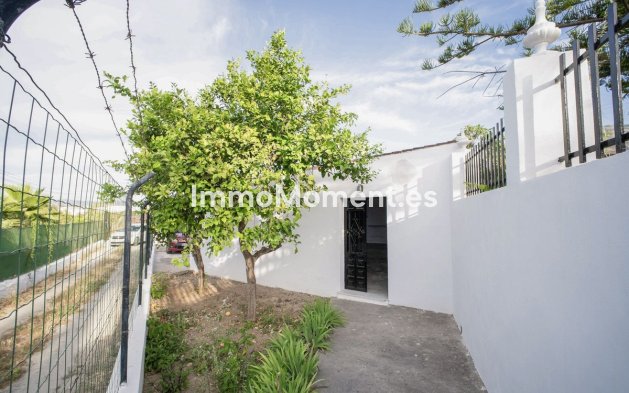 Resale - Country house - Inland  - Alhaurín el Grande Centro