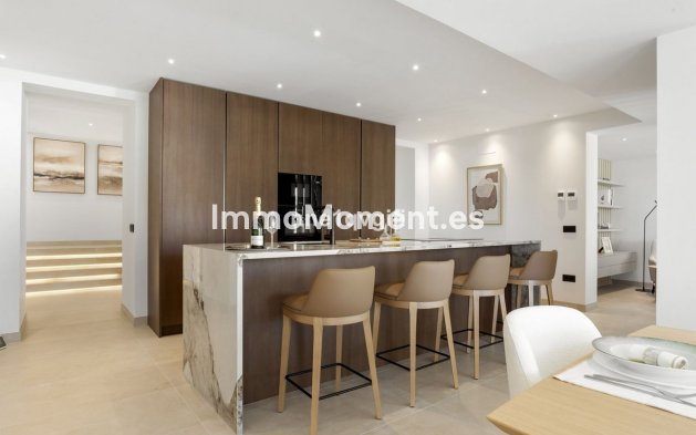 Resale - Detached villa - Marbella - Guadalmina Alta