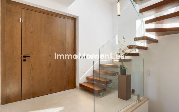 Resale - Detached villa - Marbella - Guadalmina Alta