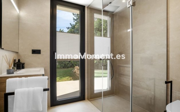 Resale - Detached villa - Marbella - Guadalmina Alta