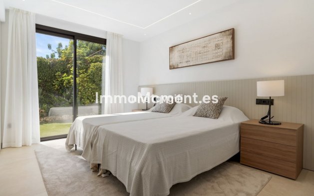 Resale - Detached villa - Marbella - Guadalmina Alta