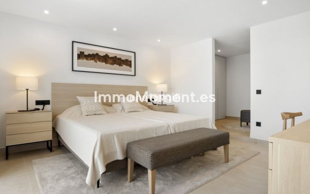Resale - Detached villa - Marbella - Guadalmina Alta