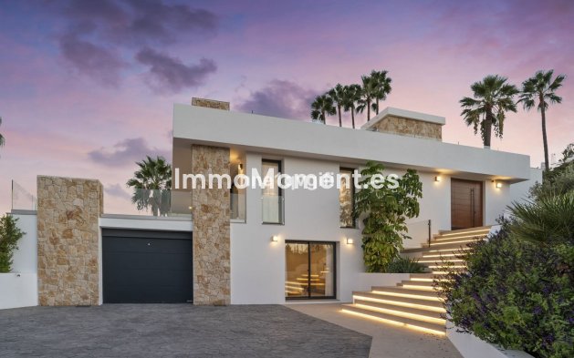 Resale - Detached villa - Marbella - Guadalmina Alta