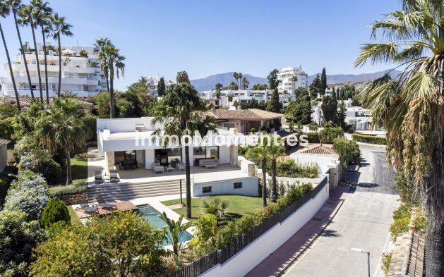 Resale - Detached villa - Marbella - Guadalmina Alta