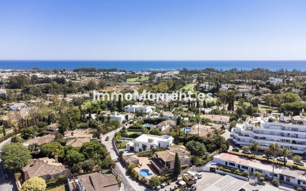 Resale - Detached villa - Marbella - Guadalmina Alta