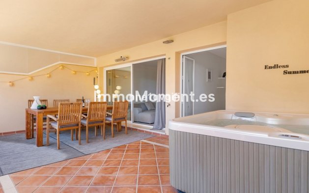 Resale - Apartment - Marbella - Elviria