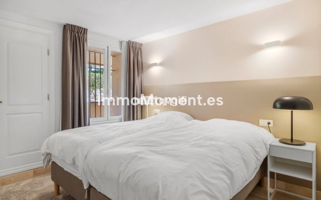 Resale - Apartment - Marbella - Elviria